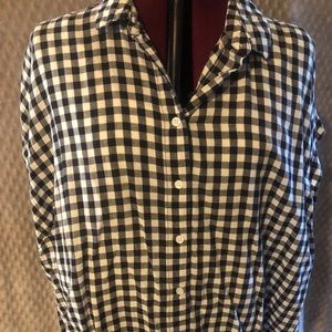 Black & white checkered top (item#5)